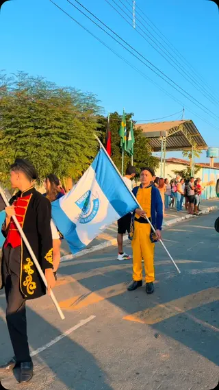 🇧🇷 O Desfile Cívico da Joia Rara do Cariri aconteceu nesta sexta-feira (04) e trouxe ...