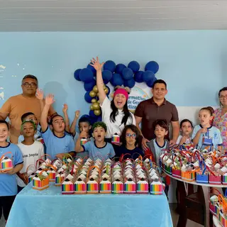 🍭 Na Escola Fenelon Medeiros a diversão também foi garantida nesta quinta-feira (08)! ...