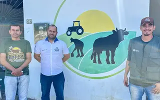 Qualidade do leite é acompanhada em ação na ADECOSA